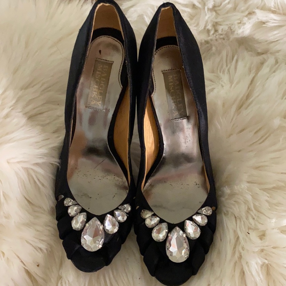 Badgley mischka satin jeweled embellished heels